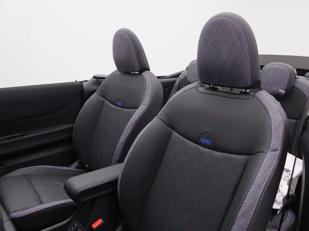 Mini Cabrio Cooper C Classic Pakket L PRIVATE LEASE EU uit 2026, foto 6