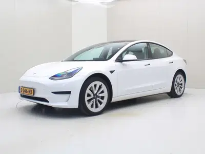 Tesla Model 3 Standard RWD Plus UPGRADE 92.3% SoH [ TREK uit 2023