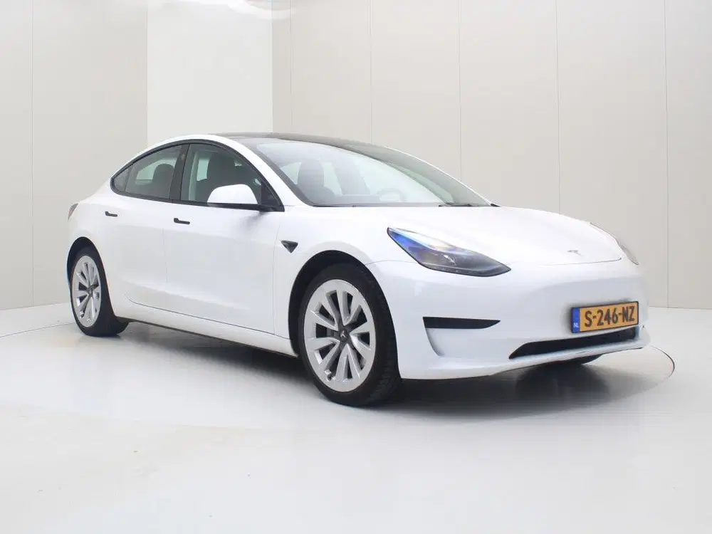 Tesla Model 3 Standard RWD Plus UPGRADE 92.3% SoH [ TREK uit 2023, foto 5
