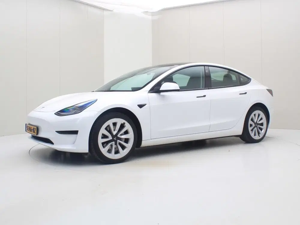 Tesla Model 3 Standard RWD Plus UPGRADE 92.3% SoH [ TREK uit 2023, foto 8