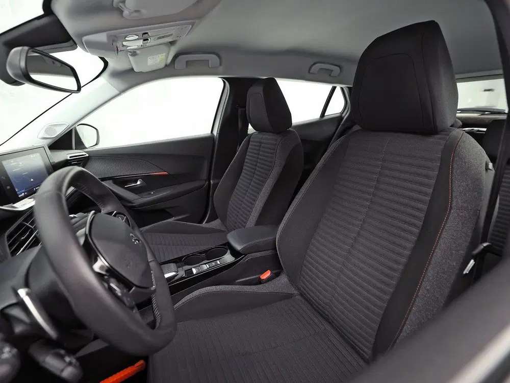 Peugeot 2008 1.2 PureTech Sport 131Pk Automaat (APPLE C uit 2022, foto 14