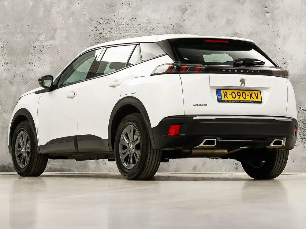 Peugeot 2008 1.2 PureTech Sport 131Pk Automaat (APPLE C uit 2022, foto 3