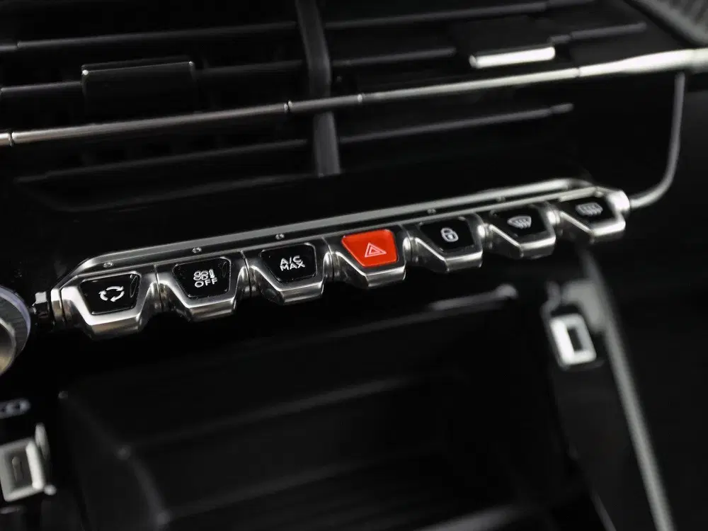 Peugeot 2008 1.2 PureTech Sport 131Pk Automaat (APPLE C uit 2022, foto 9