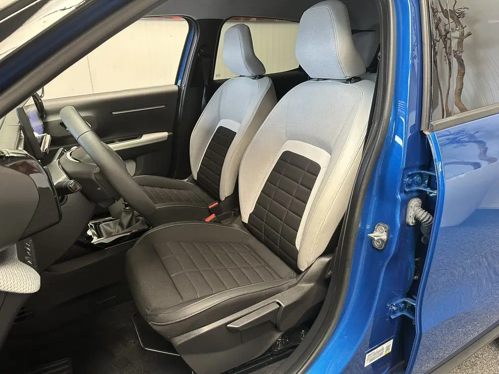 Citroën C3 1.2 TURBO 100PK MAX NIEUW MODEL 2025 NAVIG uit 2025, foto 15