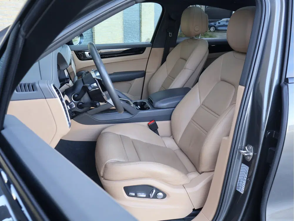 Porsche Cayenne Cayenne Coupé 3.0 E-Hybrid uit 2021, foto 6