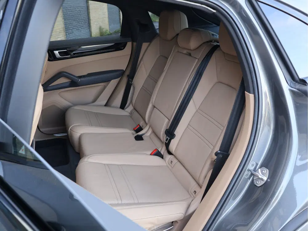 Porsche Cayenne Cayenne Coupé 3.0 E-Hybrid uit 2021, foto 8