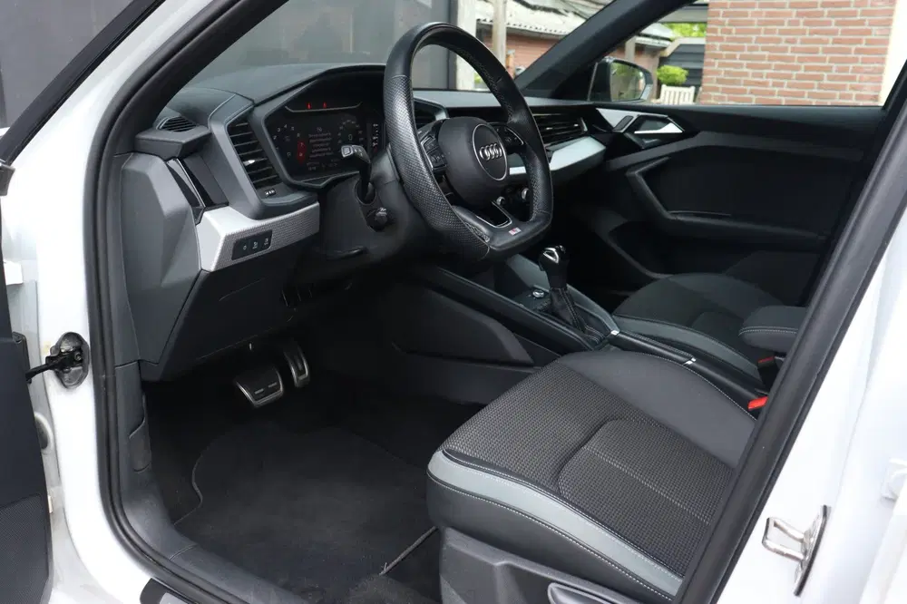 Audi A1 35TFSI S-Line DSG uit 2020, foto 10