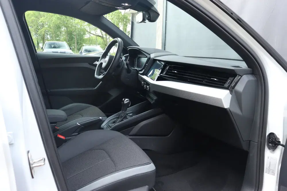 Audi A1 35TFSI S-Line DSG uit 2020, foto 11