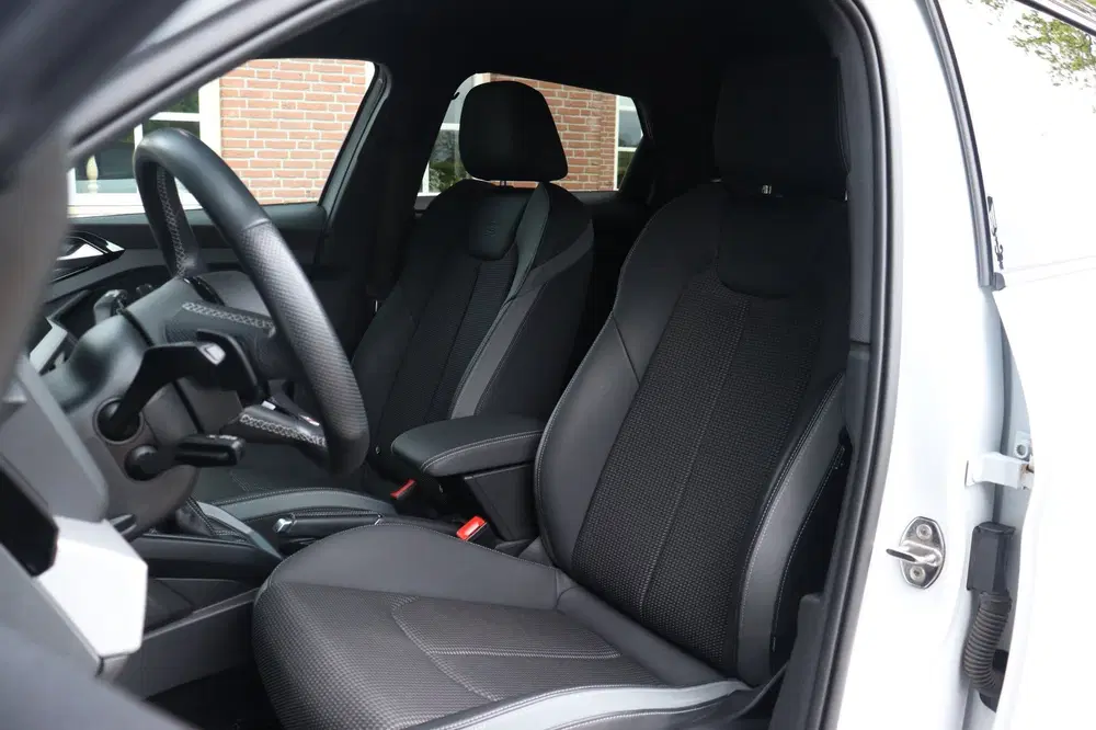 Audi A1 35TFSI S-Line DSG uit 2020, foto 4