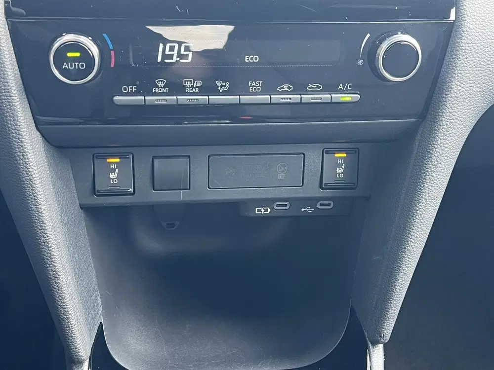 Toyota Yaris Cross 1.5 Hybrid 115 Dynamic uit 2025, foto 15