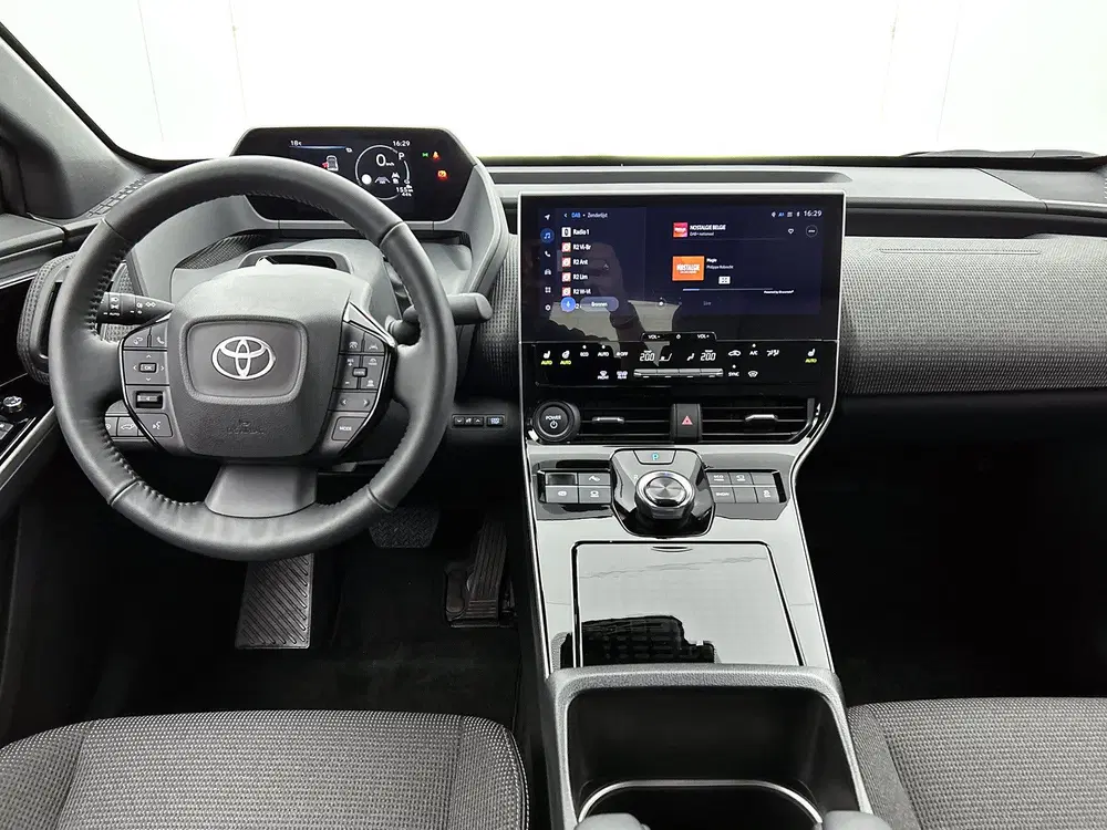 Toyota bZ4X Dynamic 71 kWh (bj 2025 uit 2025, foto 4
