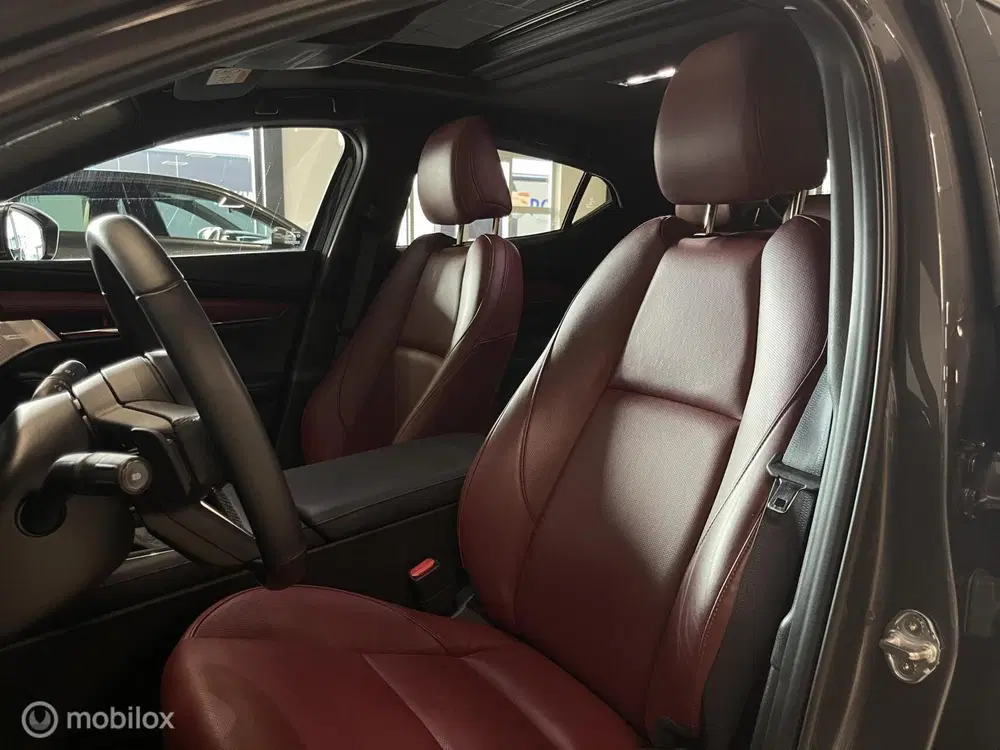 Mazda 3 2.0 e-Skyactiv-X M Hybrid 186 Exclusive-Li uit 2024, foto 15
