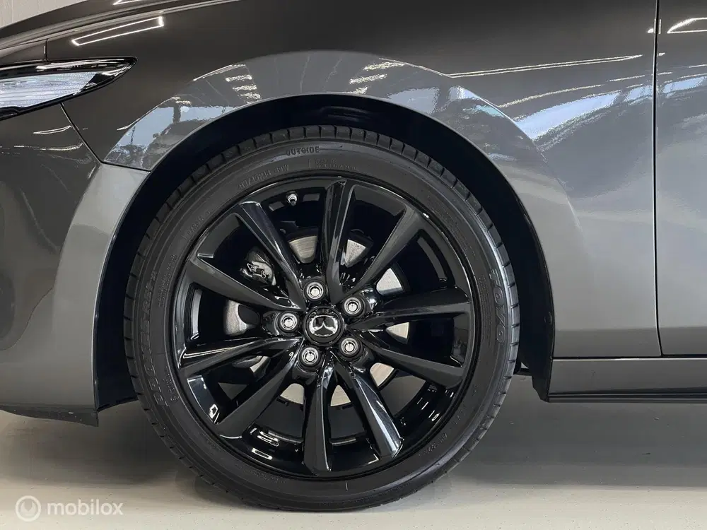 Mazda 3 2.0 e-Skyactiv-X M Hybrid 186 Exclusive-Li uit 2024, foto 3