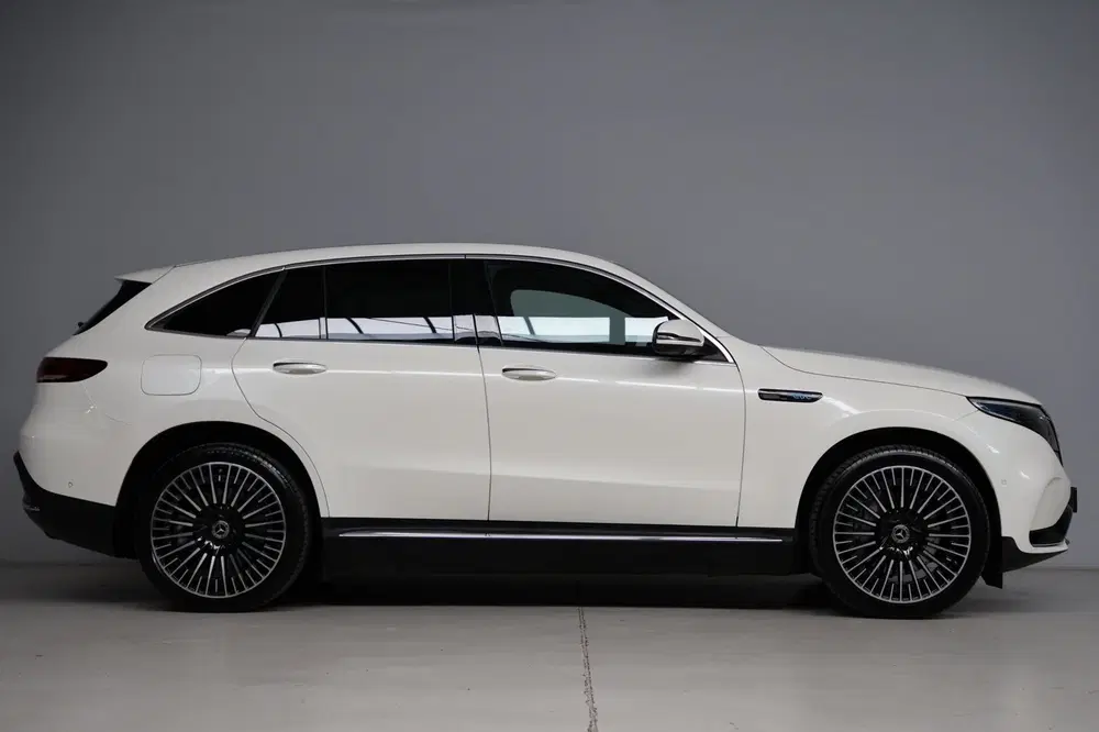 Mercedes-Benz EQC 400 4MATIC AMG Premium Plus 80 kWh uit 2020, foto 11