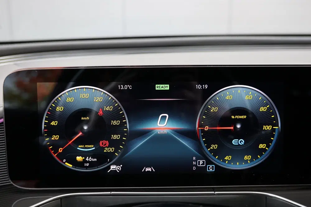 Mercedes-Benz EQC 400 4MATIC AMG Premium Plus 80 kWh uit 2020, foto 13