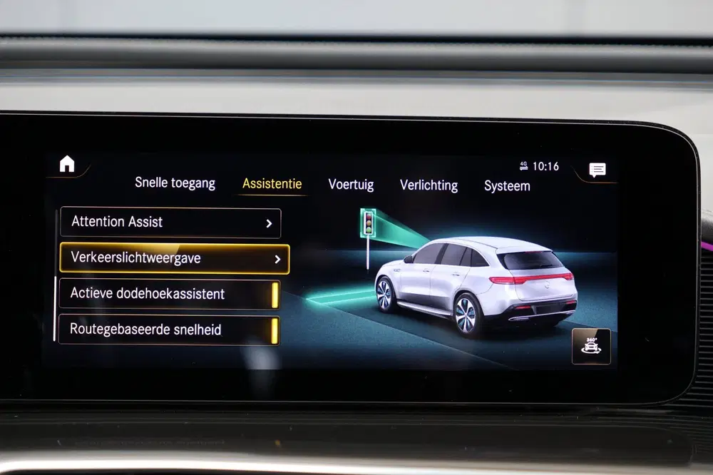 Mercedes-Benz EQC 400 4MATIC AMG Premium Plus 80 kWh uit 2020, foto 14