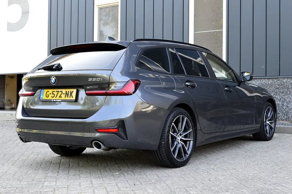 BMW 3-serie 3 Serie Touring 330i High Executive Editio uit 2019, foto 5
