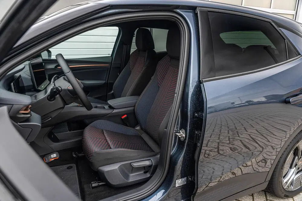 Cupra Raval 135pk Business 39 kWh uit 2026, foto 4