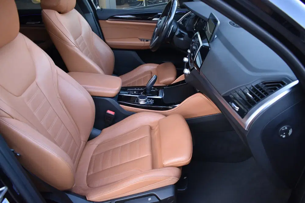 BMW X4 XDrive30i High Executive '19 M Pakket Lede uit 2019, foto 4