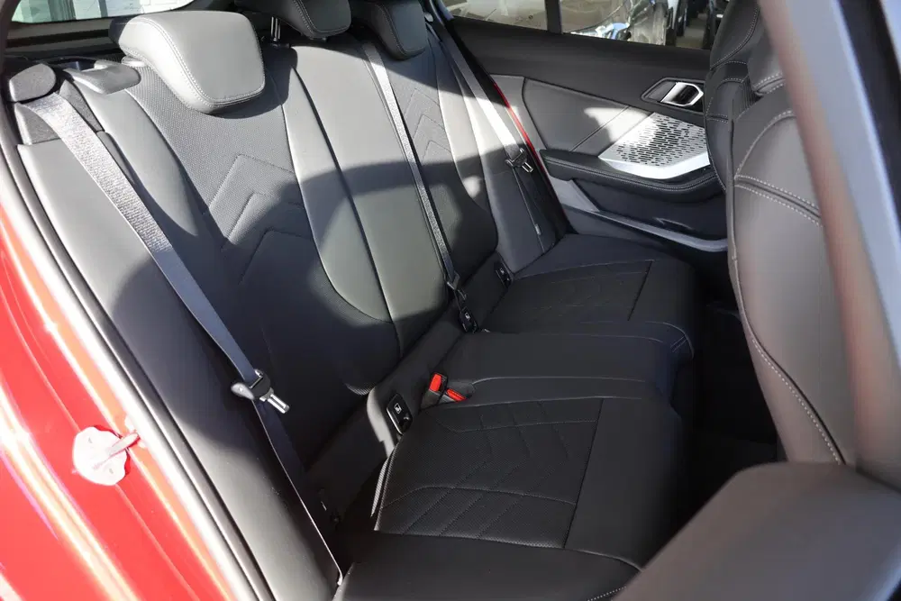BMW 1-serie 120 uit 2026, foto 6