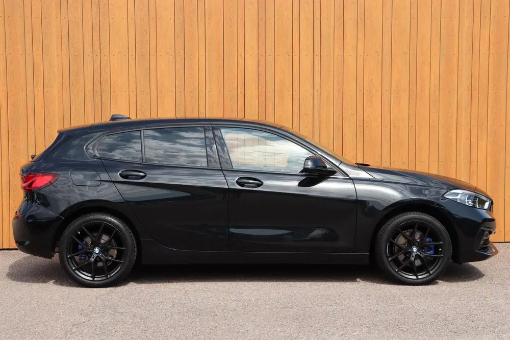 BMW 1-serie orgNL 18"Performance h.leer uit 2023, foto 5