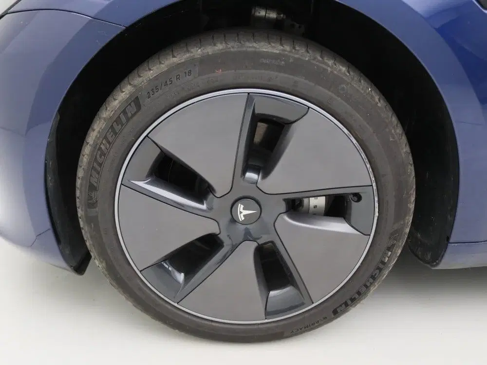 Tesla Model 3 Long Range RWD 75kWh 299pk 95.4% SoH [ AMD uit 2023, foto 11