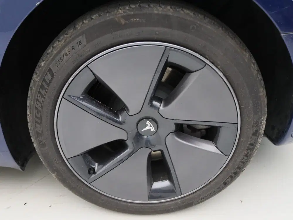 Tesla Model 3 Long Range RWD 75kWh 299pk 95.4% SoH [ AMD uit 2023, foto 12