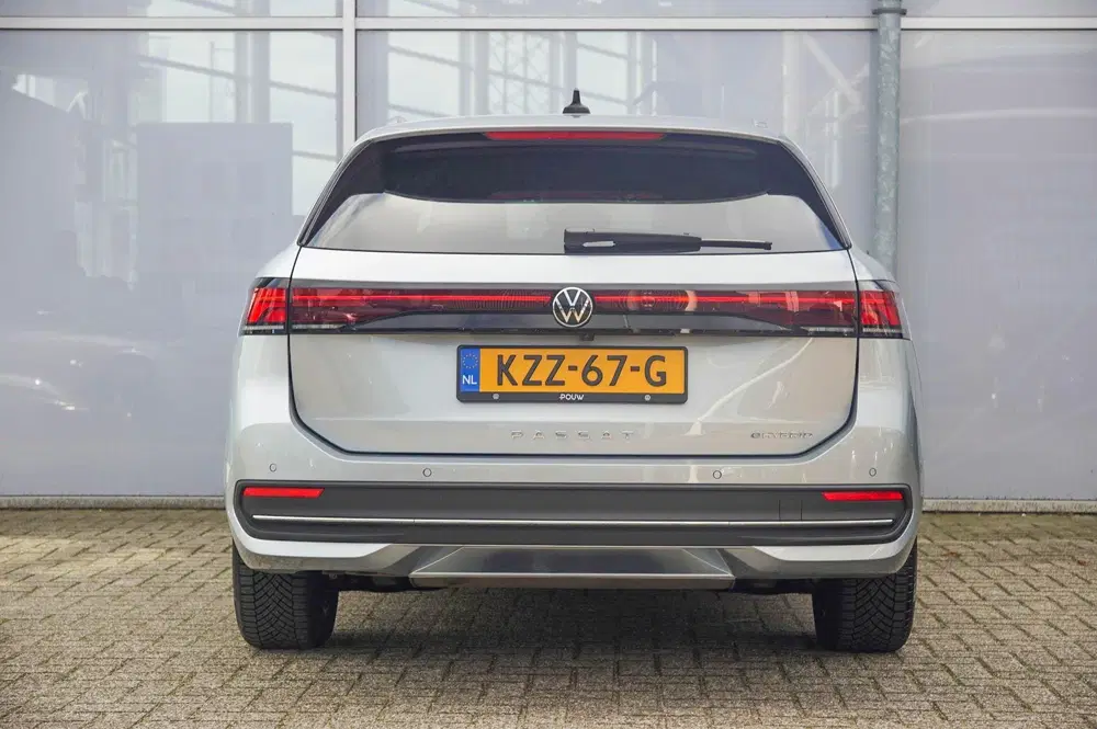 Volkswagen Passat 1.5 eHybrid 204pk Business uit 2026, foto 11