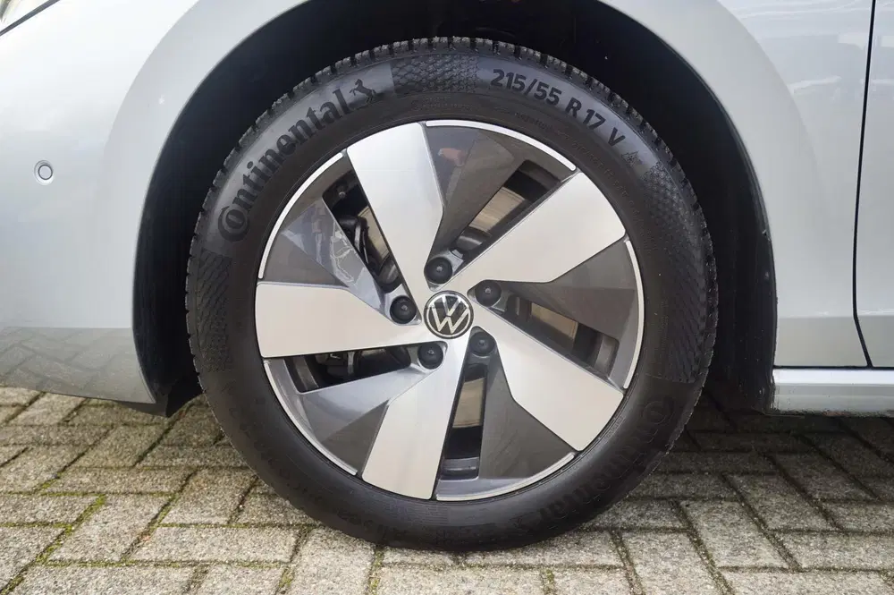 Volkswagen Passat 1.5 eHybrid 204pk Business uit 2026, foto 14
