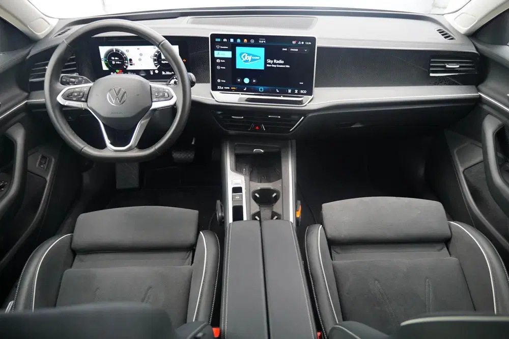 Volkswagen Passat 1.5 eHybrid 204pk Business uit 2026, foto 5