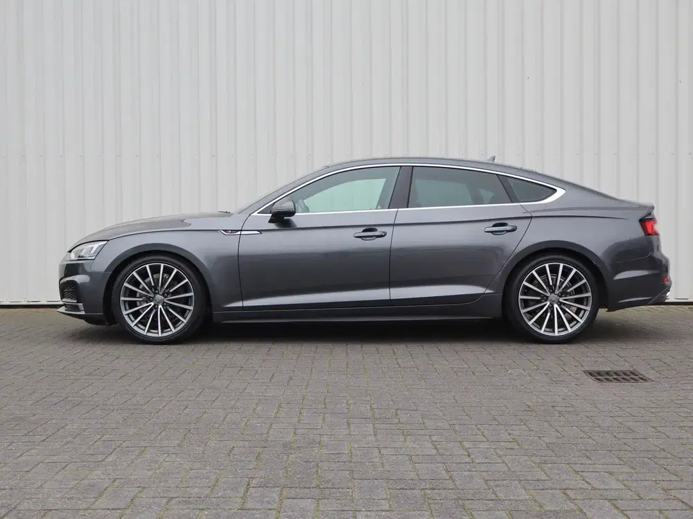 Audi A5 35 TFSI 150pk S-tronic Sport S-line Editio uit 2020, foto 13