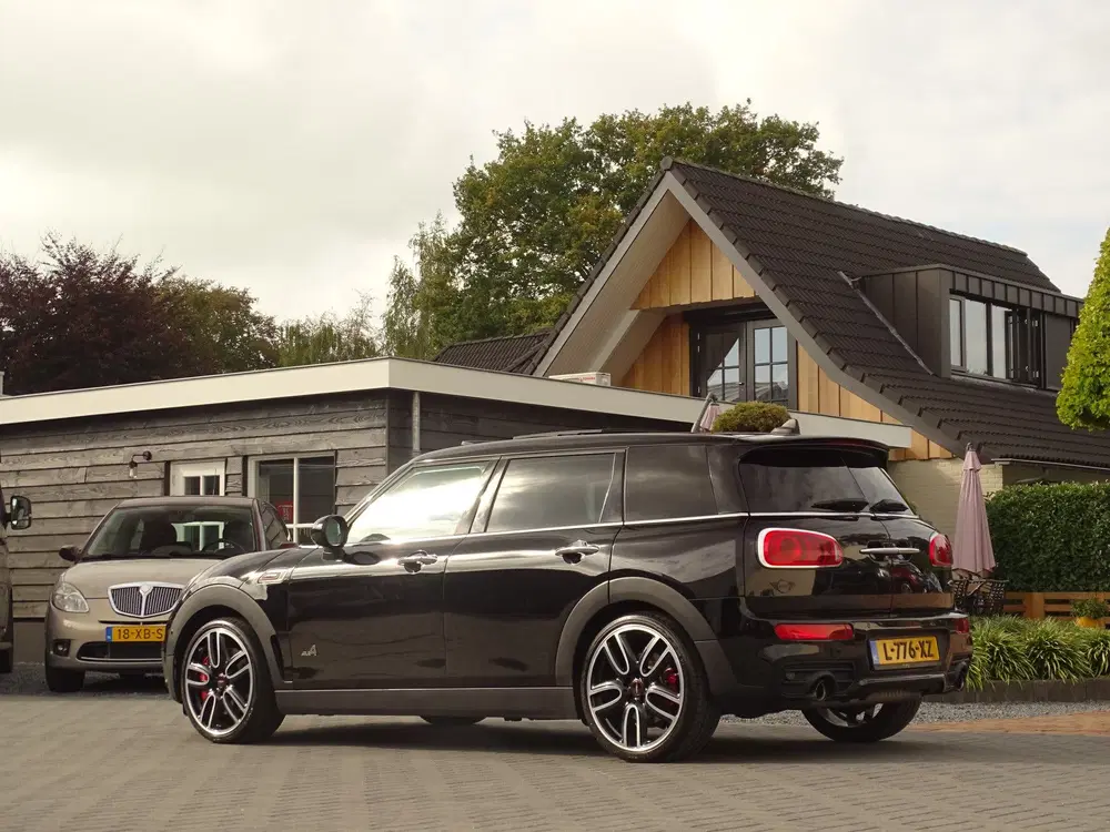 Mini Clubman 2.0 JCW ALL4 uit 2022, foto 10
