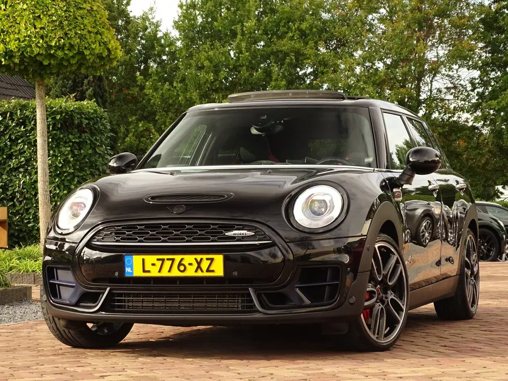 Mini Clubman 2.0 JCW ALL4 uit 2022, foto 4