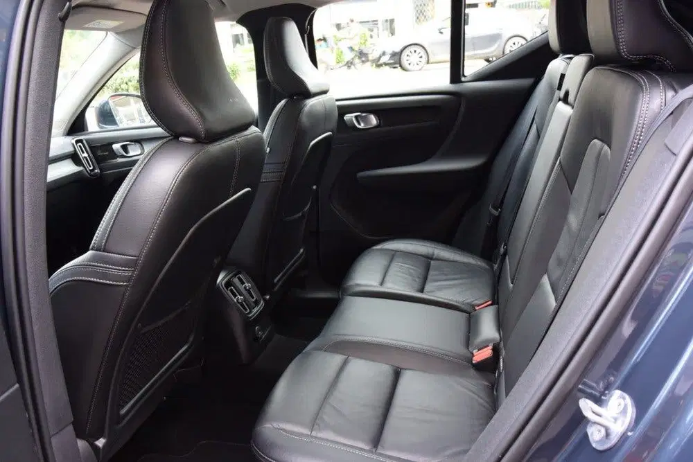 Volvo XC40 1.5 T5 RECH. INSCR. uit 2022, foto 11