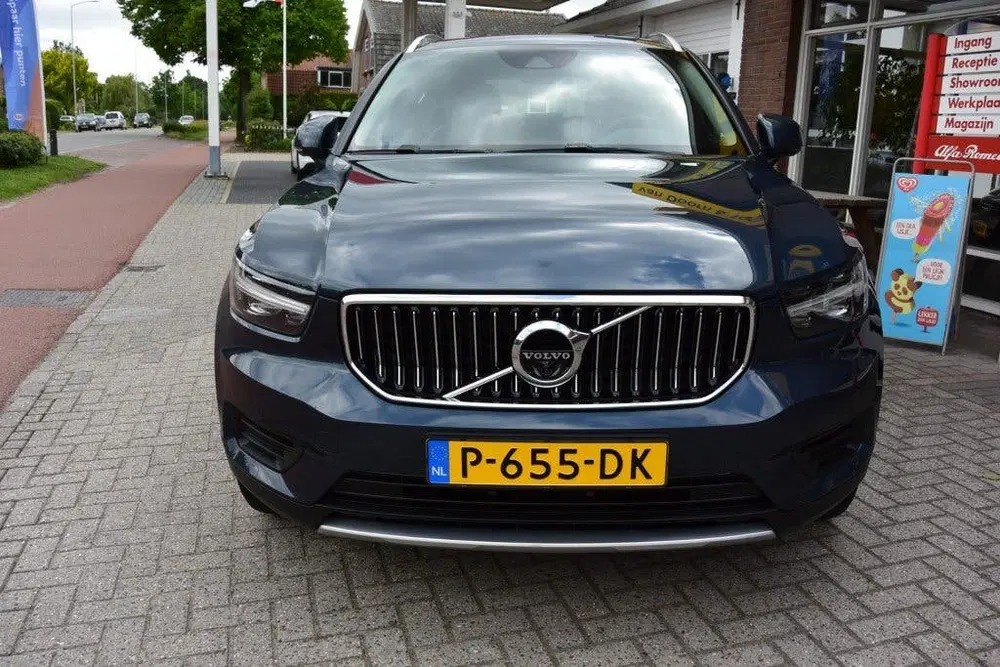 Volvo XC40 1.5 T5 RECH. INSCR. uit 2022, foto 2
