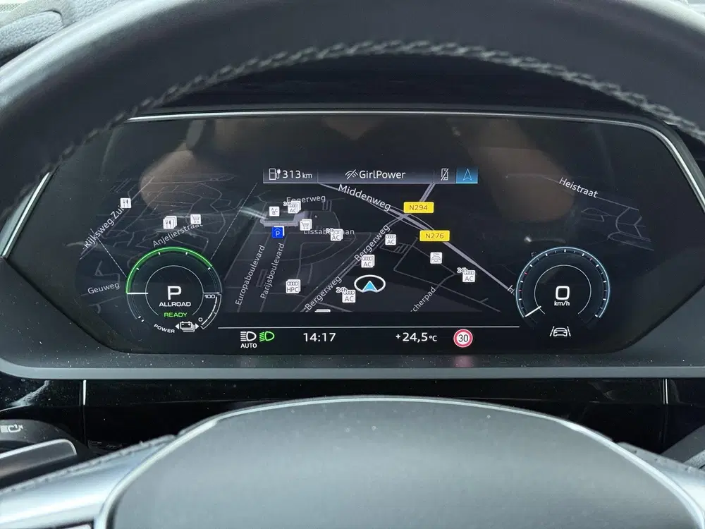 Audi e-tron 55 quattro S edition 95 kWh uit 2023, foto 10