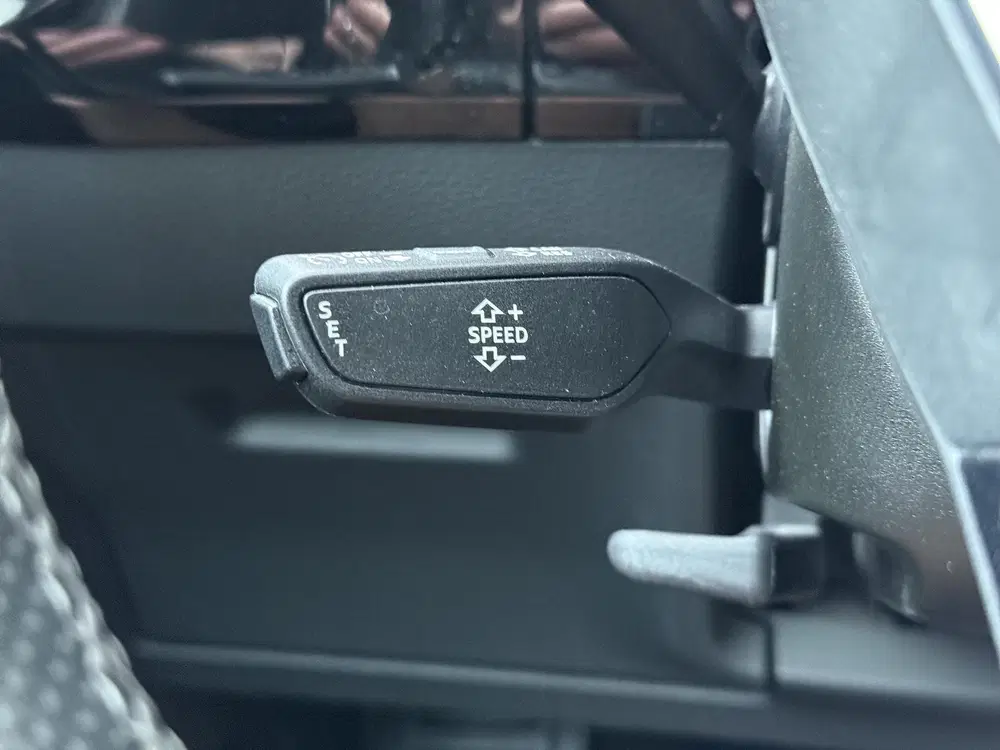 Audi e-tron 55 quattro S edition 95 kWh uit 2023, foto 14