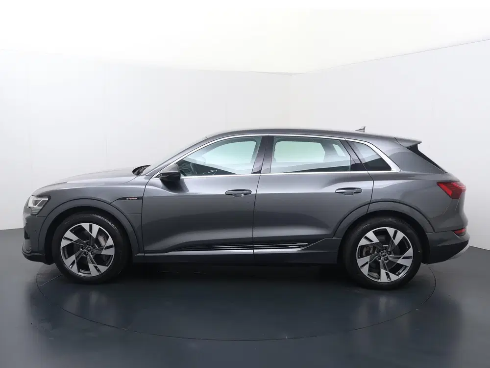 Audi e-tron 55 quattro S edition 95 kWh uit 2023, foto 3