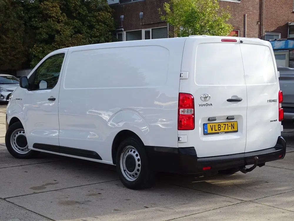 Toyota Proace Extra Range Navigator uit 2021, foto 15