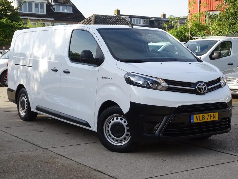 Toyota Proace Extra Range Navigator uit 2021, foto 3