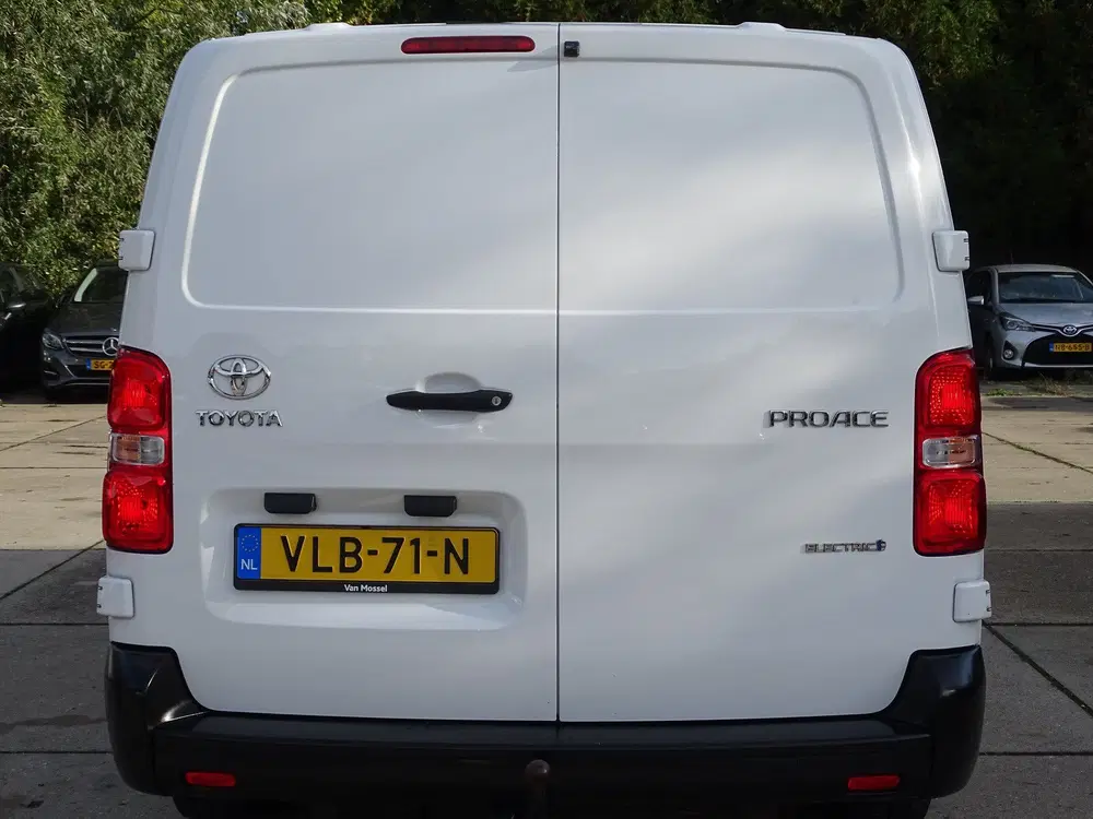 Toyota Proace Extra Range Navigator uit 2021, foto 6