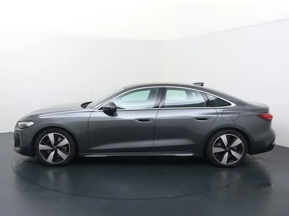 Audi A5 2.0 e-hybrid quattro S edition uit 2025, foto 2
