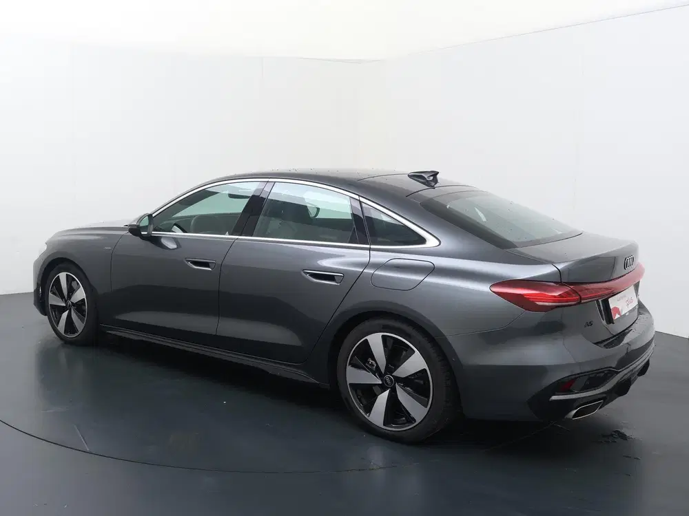 Audi A5 2.0 e-hybrid quattro S edition uit 2025, foto 5