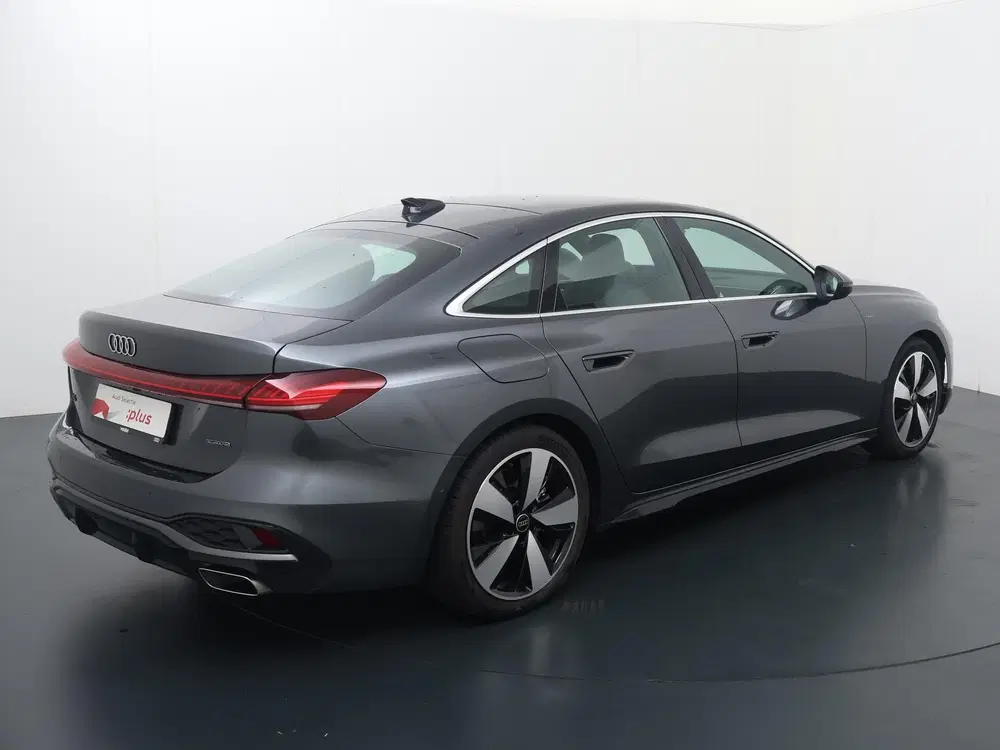 Audi A5 2.0 e-hybrid quattro S edition uit 2025, foto 6