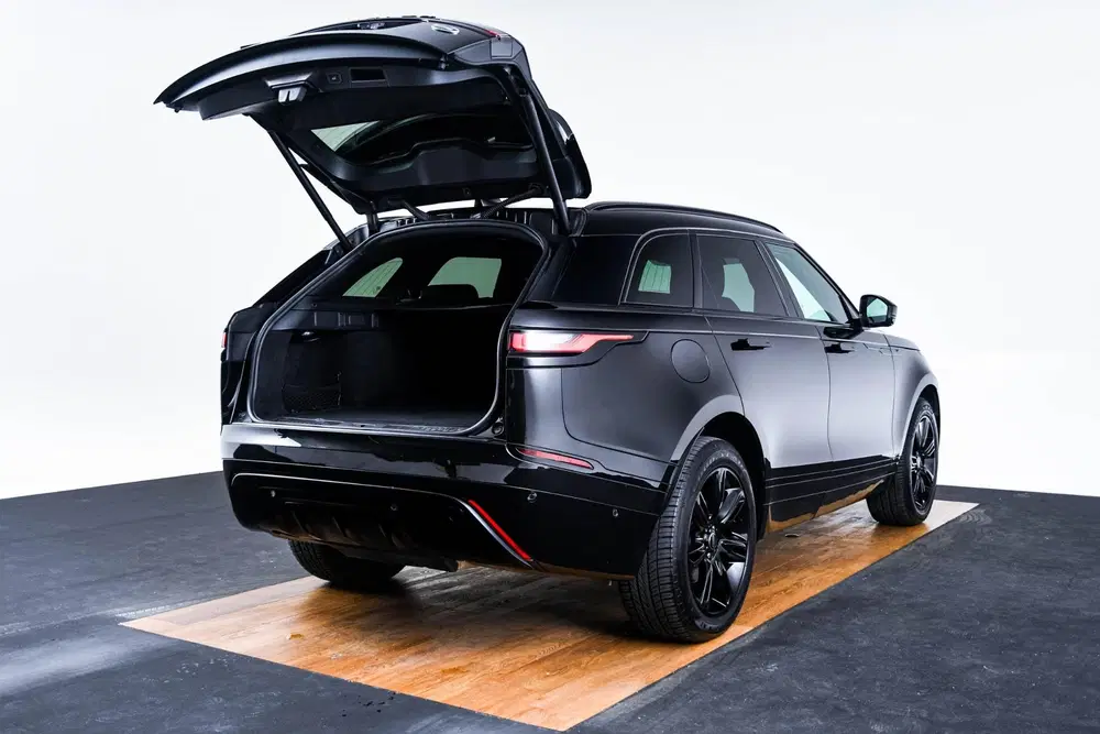 Land Rover Range Rover Velar 2.0 P400e R-Dynamic S Panoramad uit 2021, foto 12