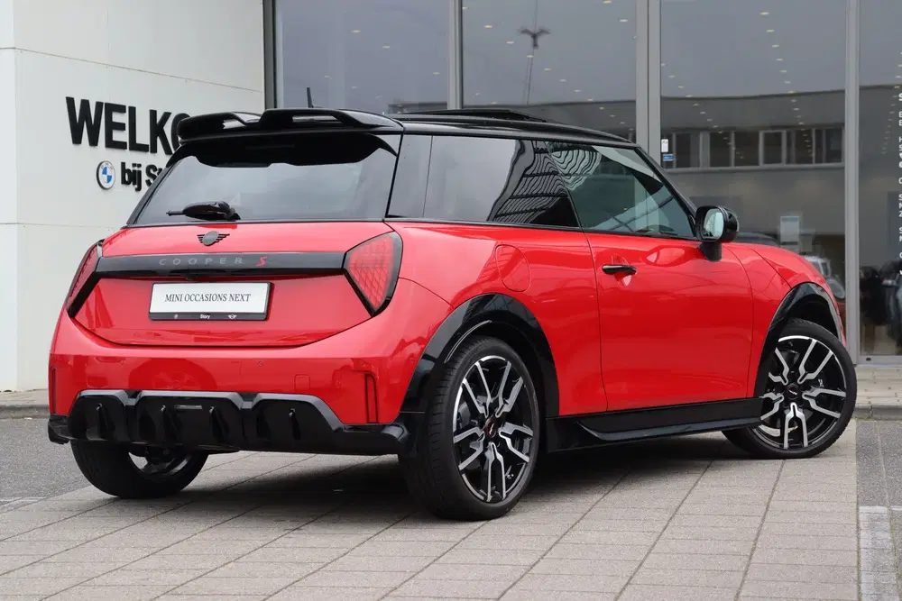 Mini Hatchback Cooper S Automaat uit 2025, foto 11