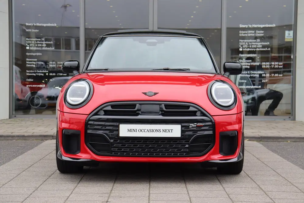 Mini Hatchback Cooper S Automaat uit 2025, foto 3