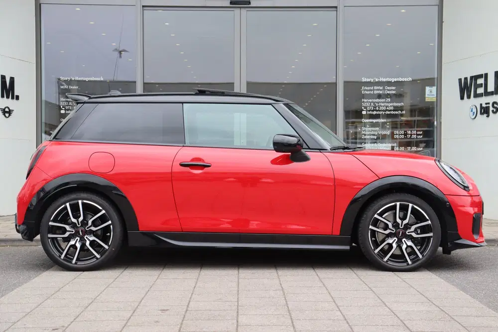 Mini Hatchback Cooper S Automaat uit 2025, foto 9