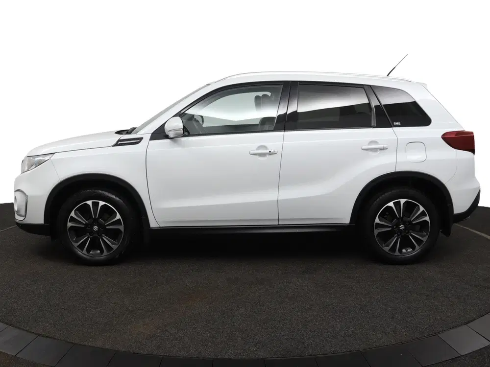 Suzuki Vitara 1.4 Boosterjet Stijl uit 2019, foto 3