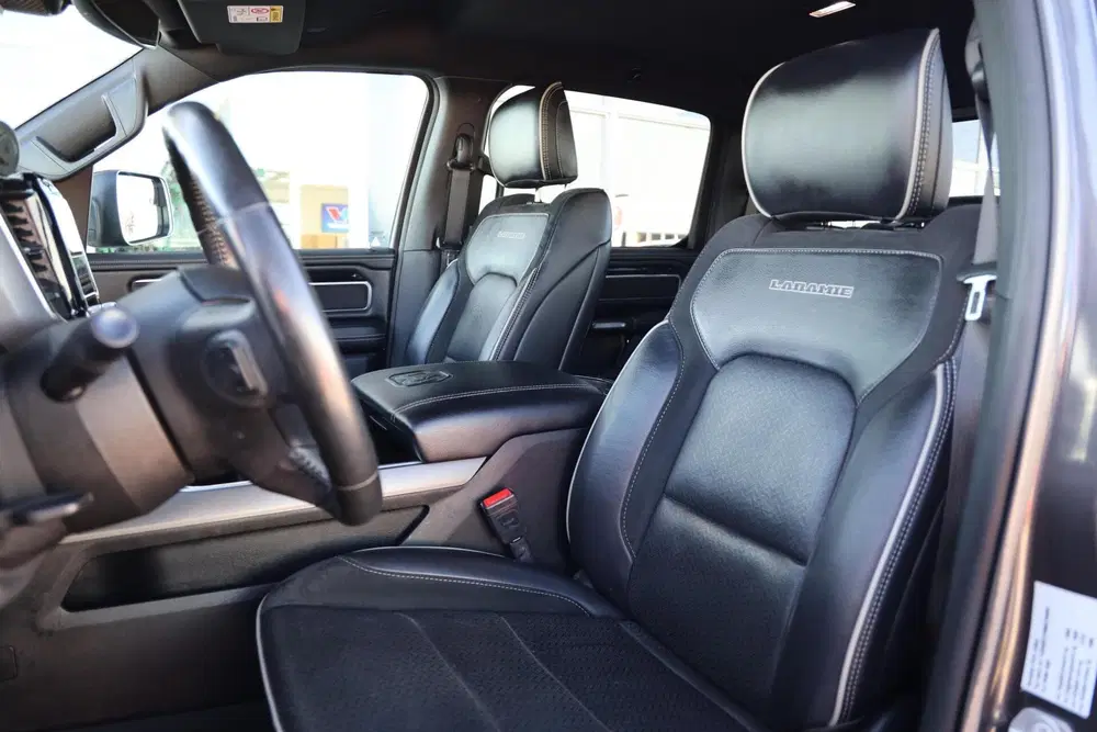 Dodge RAM 4X4 5.7 V8 4x4 Crew Cab Laramie uit 2022, foto 7